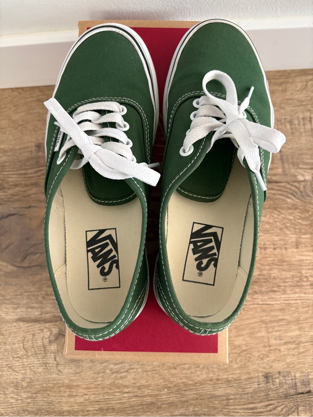 Vans 5.5/7 Green Canvas Shoes - Picture 4 of 7